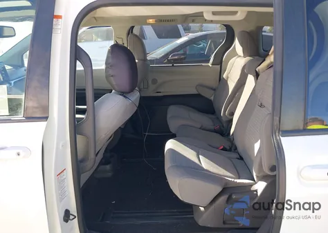 2021 Toyota Sienna Le from USA, damaged, VIN 5TDBRKEC5MS019059